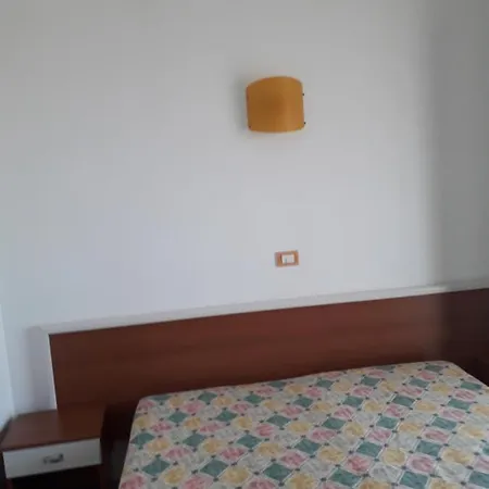 Dei Pini شقة فندقية