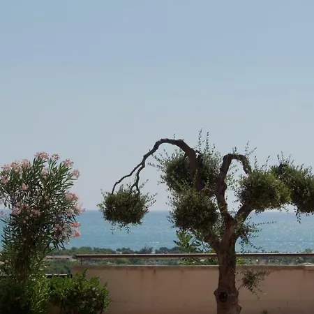 Apartahotel Dei Pini